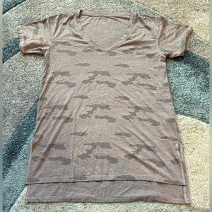 American Eagle V Neck Camo Tee Shirt
